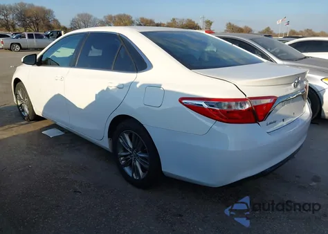 2016 Toyota Camry Se z USA, uszkodzony, nr VIN 4T1BF1FKXGU136480
